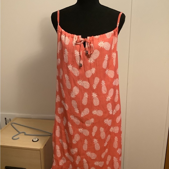 Dresses & Skirts - Dress